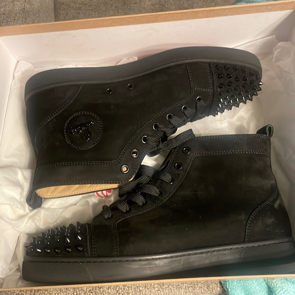 Red bottoms size 9.5